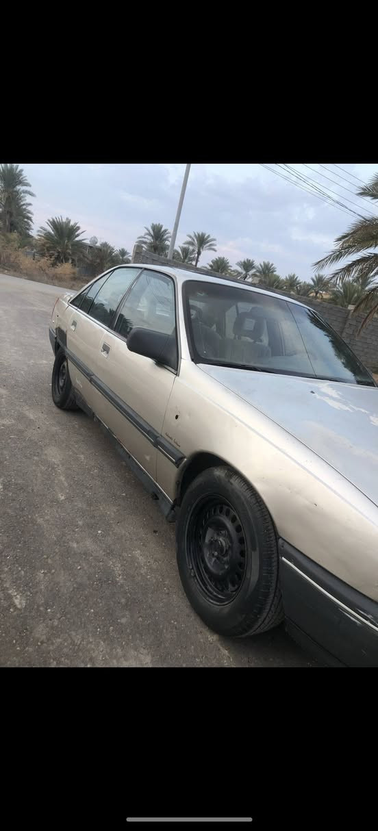 السلام عليكم اوبل اوميكا موديل 1989 سياره جاهزه تشغل وتطلع السعر 23 وبيها مجال مكاني الانبار 
للاستفسار:  ***********
