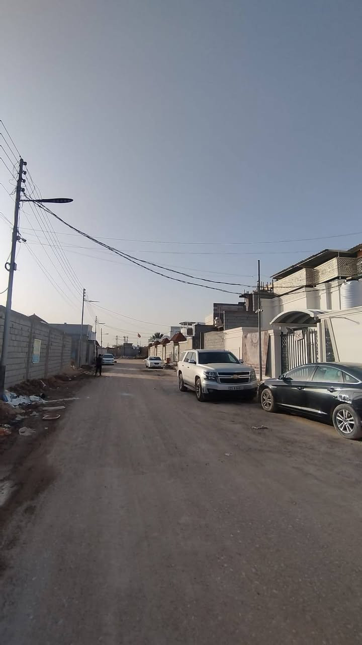 🌴 أرض على النهر للبيع – فرصة نادرة 🌊
📍 أبو الخصيب / محيلة
موقع هادئ وقريب من الخدمات
📐 المساحة: 1075 متر
📄 الطابو: زراعي (يدخل اسمك سهم بالطابو)
✨ مواصفات مميزة:
مسيجة بالكامل
واجهة على النهر مباشرة
على شارع تبليط عرض 10م
جميع الخدمات متوفرة
تحتوي على نخيل متنوع ومثمر
📌 تبعد عن شارع السايدين حوالي 300 متر فقط
💰 السعر: 260 مليون
⚠️ مكان مثالي للسكن، الاستراحة، أو الاستثمار
📞 للتواصل: ***********
