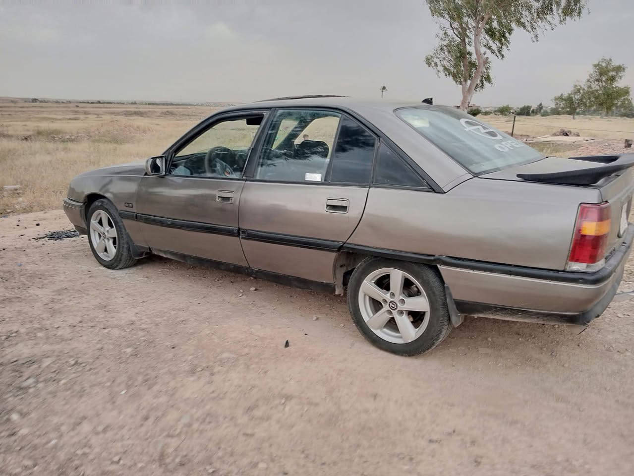 اوبل اوميكا موديل 1989 محرك الفين تعمير جديد هز جديده تحويل ثاني يوم محركير كهربائيات صدره كله جديده ترياك وين متريد ***********

