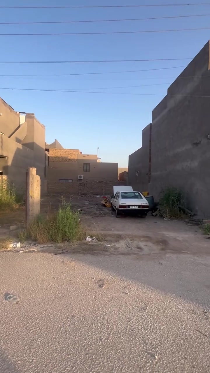 #للبيع  قطعة  طابو  ملك صرف 

 مساحه 110 متر🏡🏡
واجهة 5/5 🏡🏡⚔️⚔️
نزال 20 🏡⚔️

تتوفر فيه جميع الخدمات السكن 🏠

باقي التفاصيل موضحه في مقطع فيديو والصور 📷 
📍الموقع بابل قضاء المحاويل/ حي ابو سديرة 

🌿🌿🌿🌿🌿🌿🌿🌿🌿🌿🌿🌿🌿
#للإستفسار اكثر او معرفة السعر يرجى مراسلتنا او  الاتصال على الارقام التاليه او زياره #مكتب #عقارات #الاسد #الكائن في قضاء المحاويل حي ١٧ قرب #مقهى الصياد 
***********/ ***********/ ابواسد
