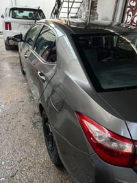 سياره كورلا ٢٠١٩ باسمي تحويل مباشر رقم بغداد بيها ٣ قطع كمله مابيها اي...