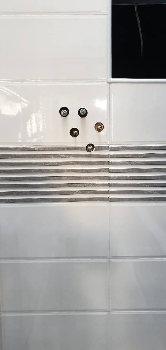 خلفة لتطبيك جميع اعمال السيراميك والبورسلين جدران ارضيات دراج متفرغ حاليا***********
