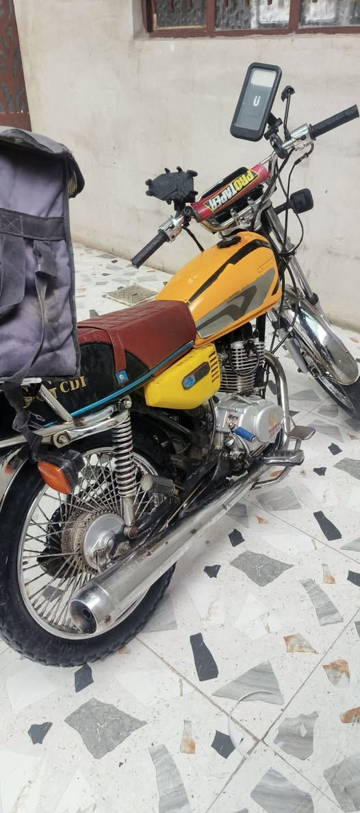 دراجه للبيع موديل 2020 امرقم شرط التحويل السعر مليون450 للاستفسار اتصل عل رقم ***********
