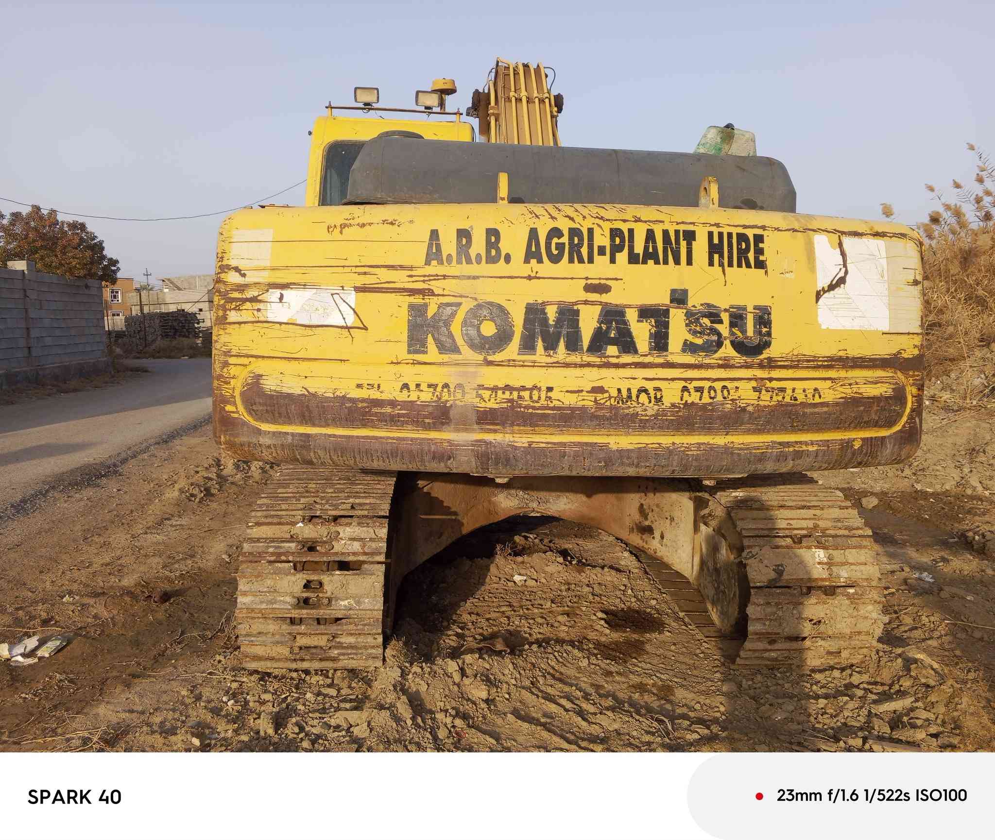 سلام عليكم حفاره للبيع 2002حفاره جاهزه مابيه اي نقص 7رولات باسمي تحويل ثاني يوم من كلشي جاهزة وصور قديمه تجي وتشوفه وتقتنع مانخليك ترجع فارغ
***********
