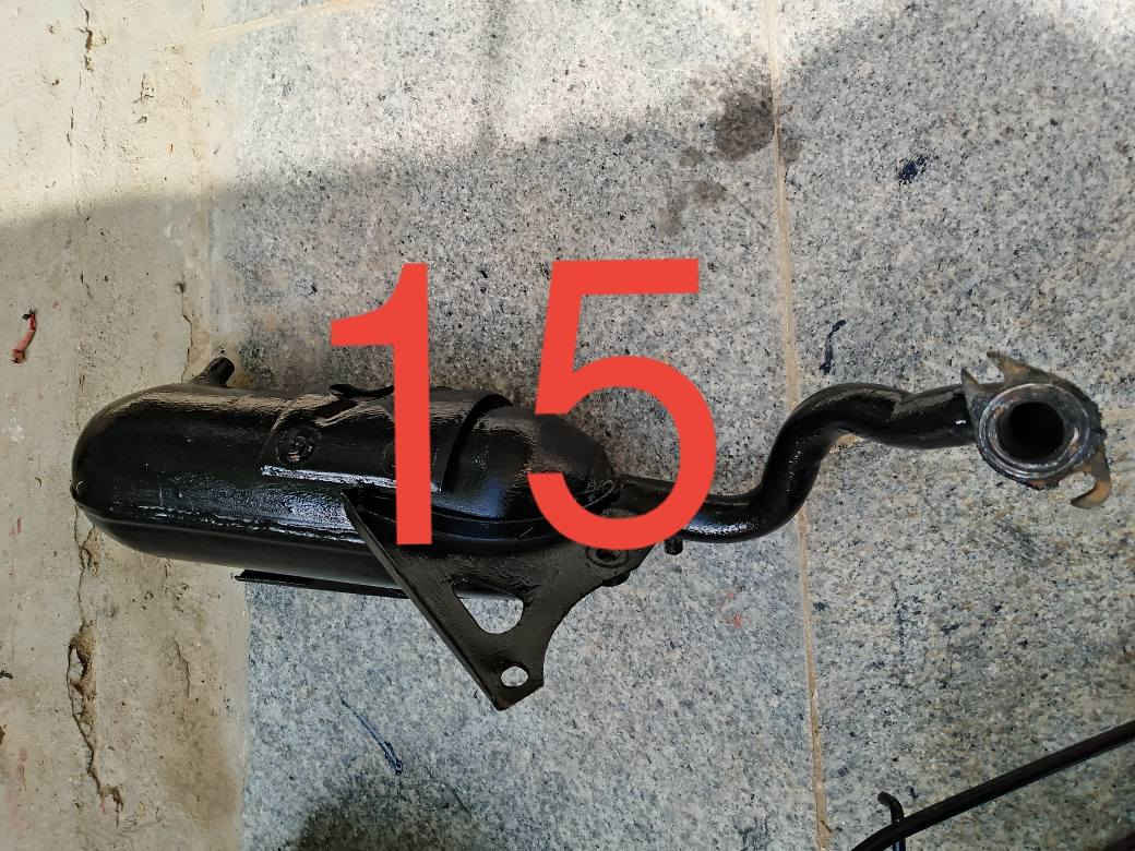 السلام عليكم للبيع قطع تفصيخ منغولي كله جديد ونضيف وبلادي  على الفحص صالنصه اصليه وكلج خلفي اصلي تانكي مال بانزين  وسوبايه جديده الاسعار مكتوبه على القطع مكان كربلاء طويريج الشراي يتصل ***********
