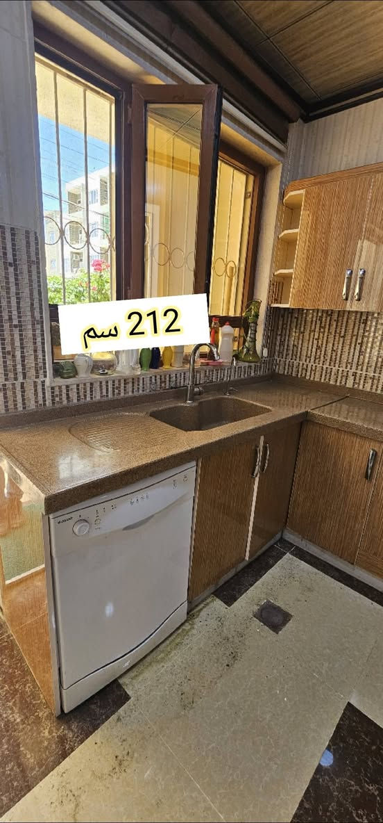 كونتر خشب ام دي اف وسوني مرمر نظيف السعر 375 الف العنوان دوميز شارع المعسكر مقابل فرن بيشمركه للتواصل كورك واتس فايبر ***********
