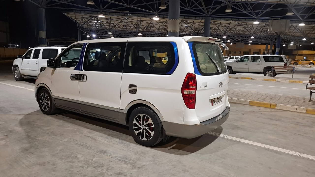 سلام عليكم ستاركس للبيع 2014
مفتوح ومحور مسكر رقم بصرة نكليزي 
سنويه ال2029 السعر 168 وبيه مجال 
مكان سياره ناصريه مركز 
***********
