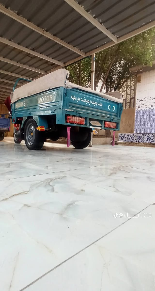 سلام عليكم جمره موديل21نضيفه شاصي بدي كله نضيف كهربائيات كلها شغاله من طول لطول ستوته مامتعوبه  عداد اكتروني مكينه حلوه مكاني بصره كرنه  رقم الهاتف *********** سعر 2300وبيها مجال قليل كلش مو شراي لا يعلق ويصير لوتي
