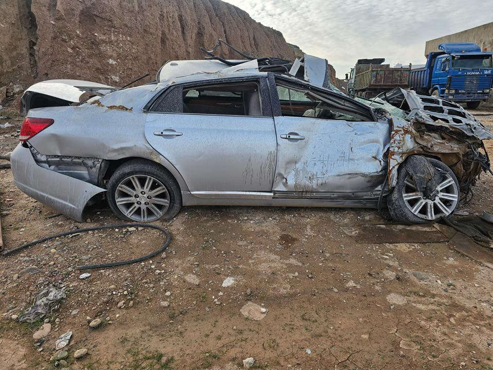 السلام عليكم سياره افلون 2009 ابيع ع وضعها هيج محرك كير شرط السياره ابيعها شلع 30 وبيها مجال ***********
