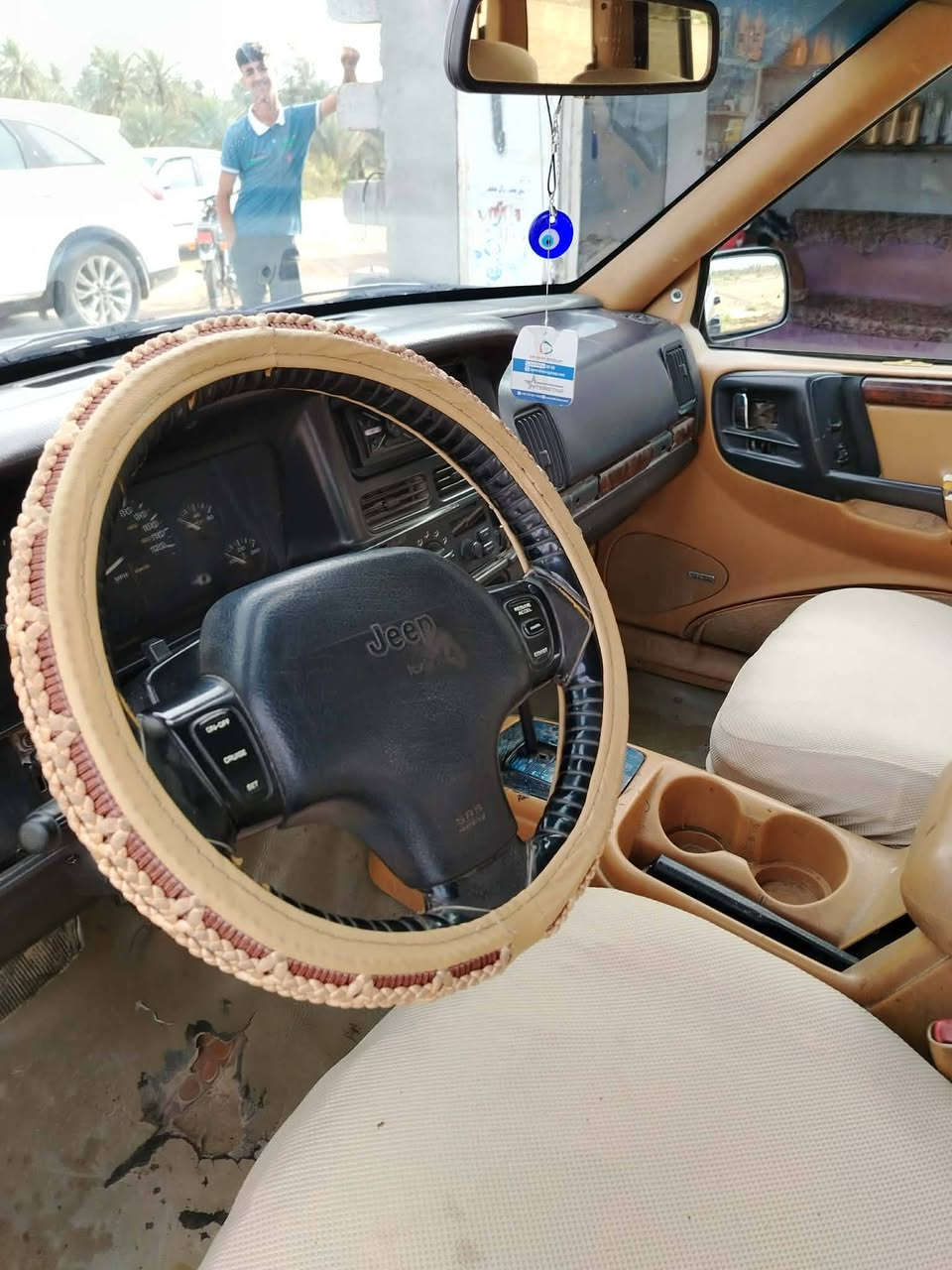 جيب شيروكي. مراوس  ***********
