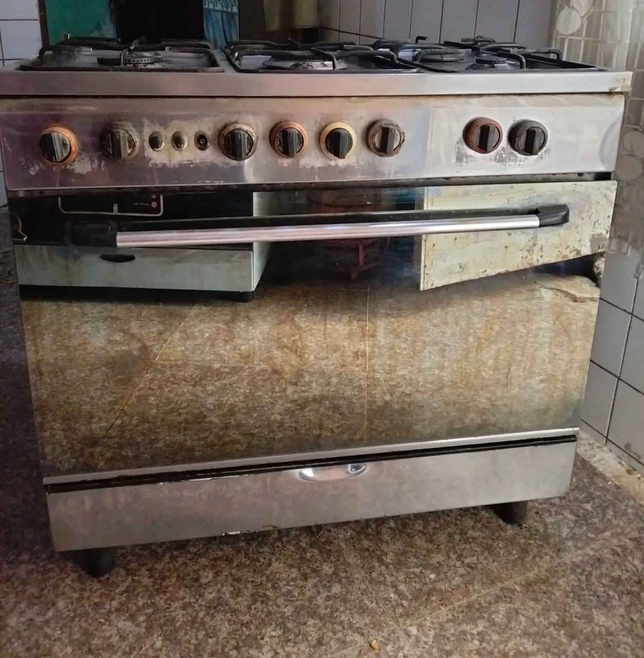 للبيع طباخ مستعمل بحالة جيدة عددالعيون 5مع فرن شغال 💯 قابل للفحص السعر مناسب للاستفسار مراسلة الصفحة


**إذا كنت صاحب هذا الإعلان وتريد حذفه لأي سبب، رجاءا أرسل رسالة إلى الدعم الفني**