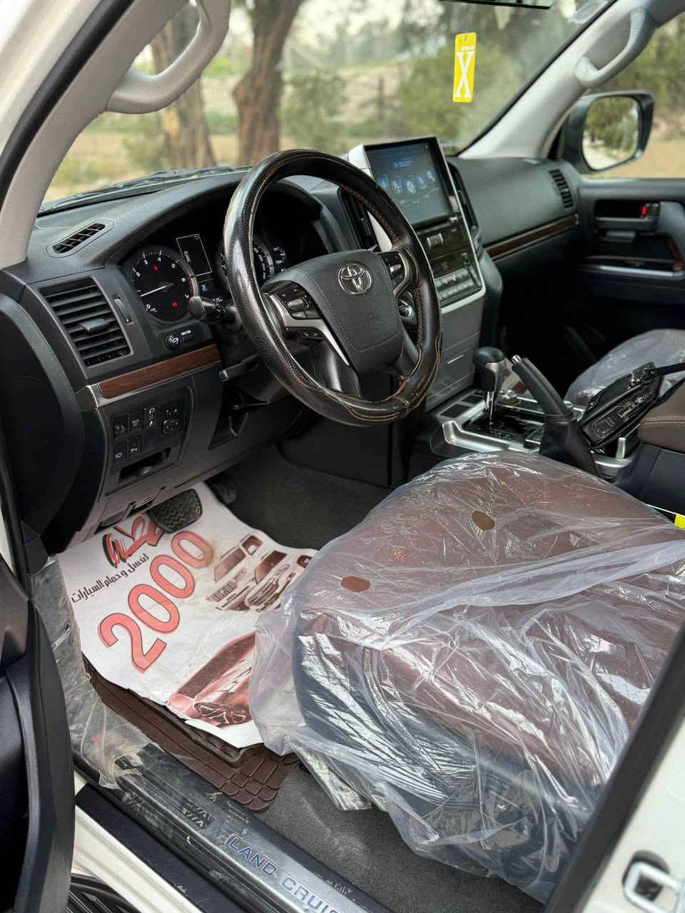 سلام عليكم اخوان شكرا المتابعينه الكرام. كل ألحب ولاحترام للجميع

للبيع. لاندكروز. موديل.19كراند تورنك  سياره 8سلندر

السياره مكفوله من لاضرار والصبغ والتبديل. بيها بارد خشم البنيد وركن دعاميه خلفيه صبغ  

كشن جلد دزاين اصلي.   

كشنين كهرباء اصل 

كشن السائق 3 دكم 

مري شفط 

ماشيه 137الف حقيقي 

جنطه كهرباء 

دشبول لكزز

8 ايرباك  

5 بصمات 

تشغيل بعد 

شاحن واير ليس وباقي الموصفات المعروفه 

العنوان بغداد الراشديه. 

هاتف ***********

   سعرها 540 وبيها مجال بغداد, العراق
