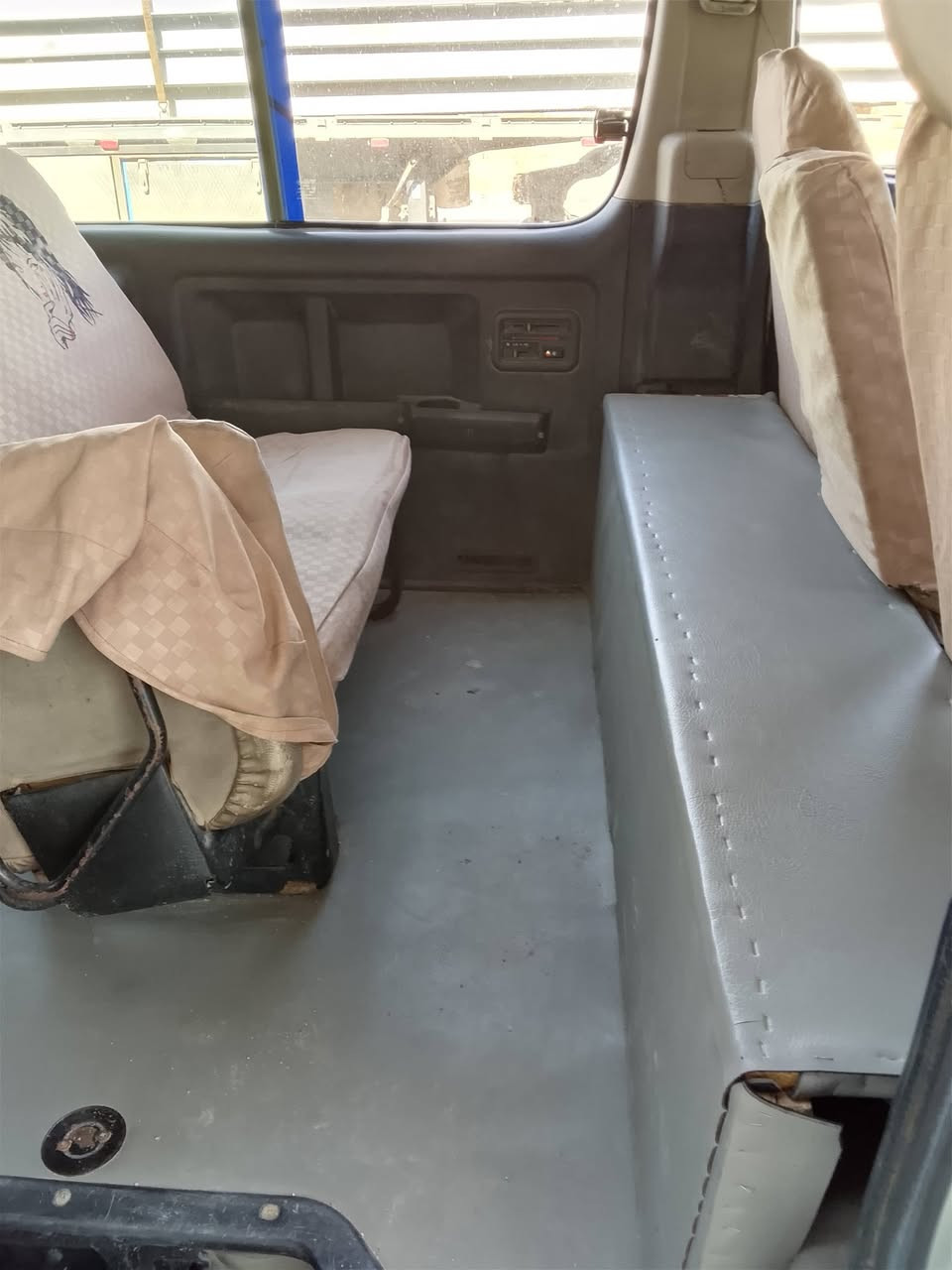 سلام عليكم جنبي موصليه سياره جاهزه مكينة وكير كهربيات جاهز بسم مواطن مكاني بصره سعره 36 قفل هاتف ‏‪***********
