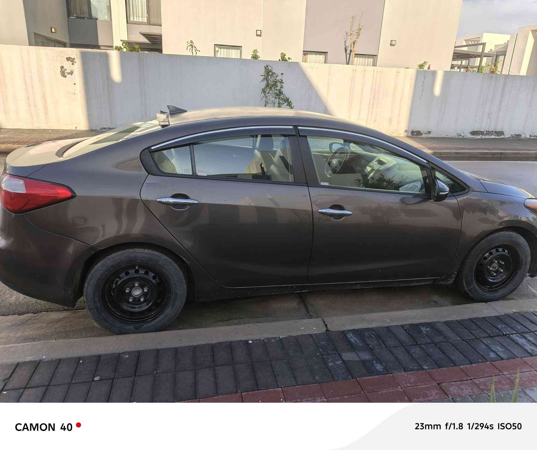 فورتي 2015 وارد امريكي بدون حادث بدون دواخل بيها صبغ باب وجاملغ ورصعات حسب السونار مكاني بغداد معروضه 107$ بيها مجال للشراي ***********
