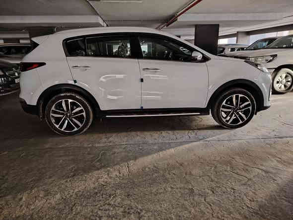 السلام وعليكم سبورتج خليجي موديل ٢١ بدون ضربه وصبغ وبارد كفاله مواصفات بيسك شاشه اصليه نفكيشن ماشيه ٥٣ الف تحويل مباشر مكاني بغداد السعر ٢٠٨ بيه مجال بسيط مكلف بنشر الاتصال *********** فقط سبير منازل
