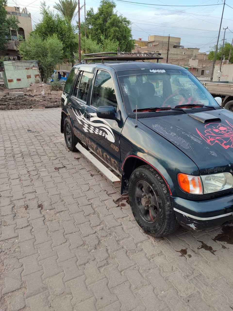 كيا سيورتج 94 كير اوتماتيك 
كير ومكينة مكفولة بدون حادث 
السعر 45
مكان بغداد 
للاستفسار ‏‪***********‬‏
