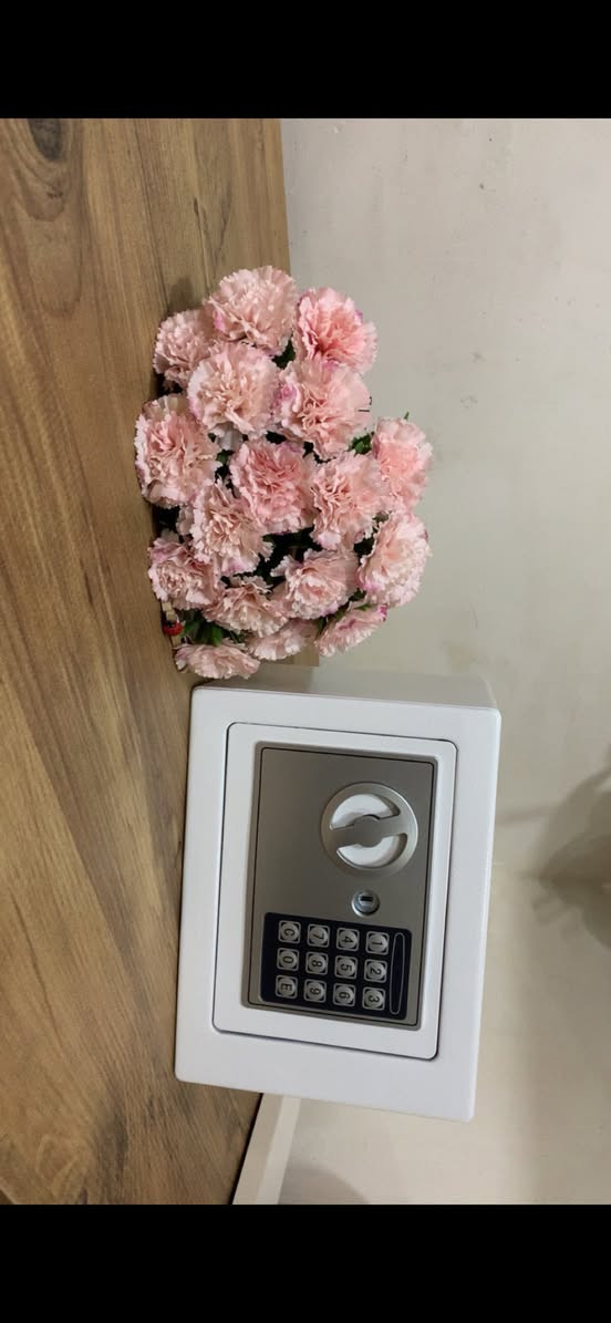 لۆک لۆک لۆک  قاسە لەناو پاکەت بەکۆد بە کلیل ئیشەکات چەن عەدەدێک بەردەستە بە سعر هەرزان

هەرکەسێک ویستی پەیوەندی بکات &&.  ***********

گەیاندن هەیە بۆ هەموو کوردستان
