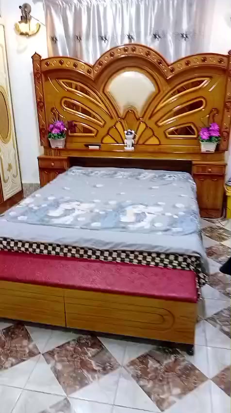 غرفه خشاب سعر ٧٥٠ الف
***********
