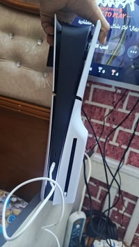 جهاز ps5 استعمال أخو الجديد بس شهر واحد أو حتى أقل اخذته من شركة الساع...