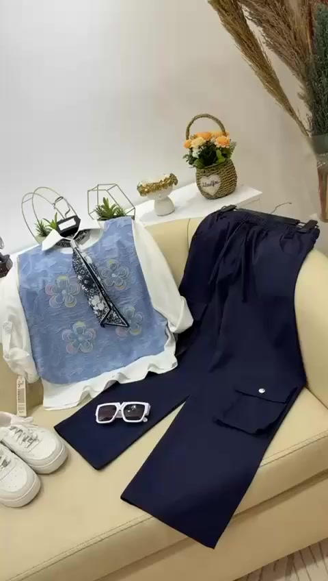 🟥🟥 ازياء نور الدين 🟥🟥 
🟨🟨 طقم بناتي ثلاث قطع 🟨🟨
🟩🟩 قياسات من عمر 6 سنوات إلى عمر 12 سنة 🟩 🟩
🟧🟧 العنوان الموصل الجديدة مجمع زيد القصاب 🟧🟧
🌐🌐 الفرع المقابل لجامع فتحي العلي 🌐🌐
🌐🌐 مقابل مجمع بلاش 🌐🌐


**إذا كنت صاحب هذا الإعلان وتريد حذفه لأي سبب، رجاءا أرسل رسالة إلى الدعم الفني**