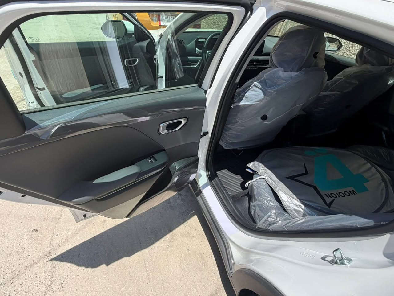سلام عليكم Kia4 موديل 2025 السياره زيرو ماشيه 1596 السياره فئته LX LXS السياره بدون ارقام السياره عميه السياره حادث مالته جاملغ وبنيد راجع نفسهن السعر165 الاستفسار ***********

