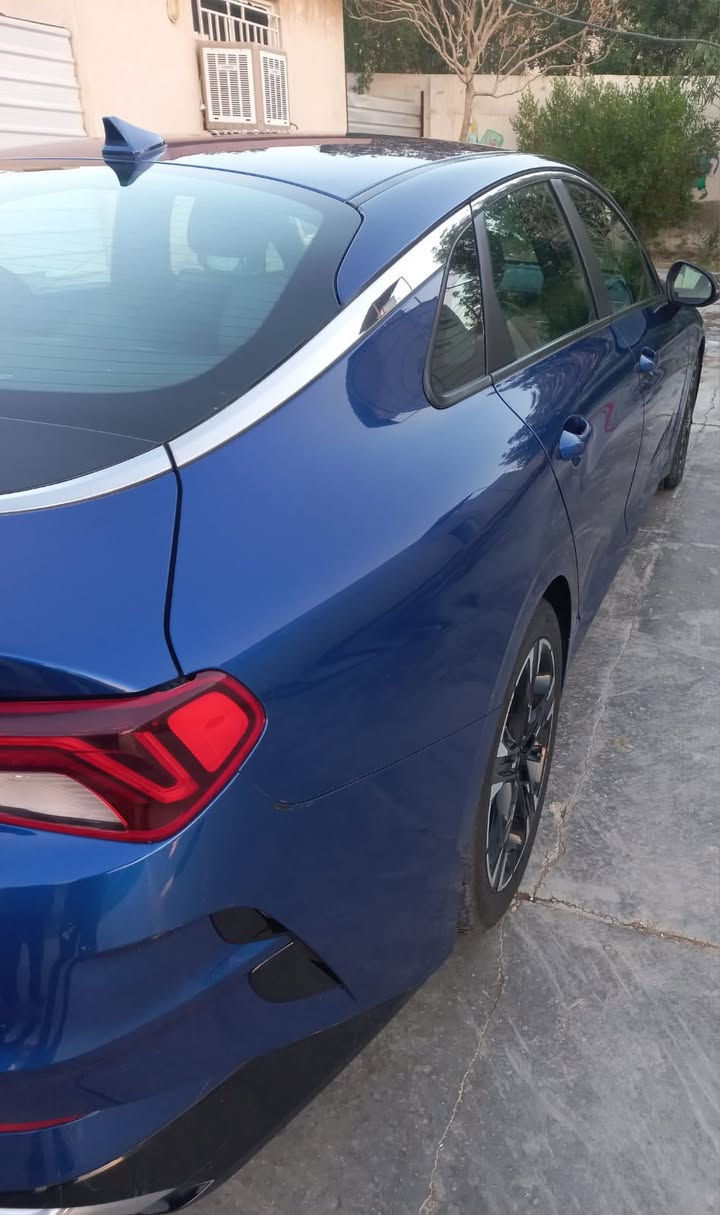 السلام عليكم .. مكلف بالنشر
K5 موديل 2022
معوقين السيارة بأسم صاحبها بعد ٨ اشهر تصير حرة
السعر 155 وبيها مجال حادثها بنيد فقط 
مكانها بغداد الغزالية 
رقم صاحب السيارة ***********
متوفر واتساب
