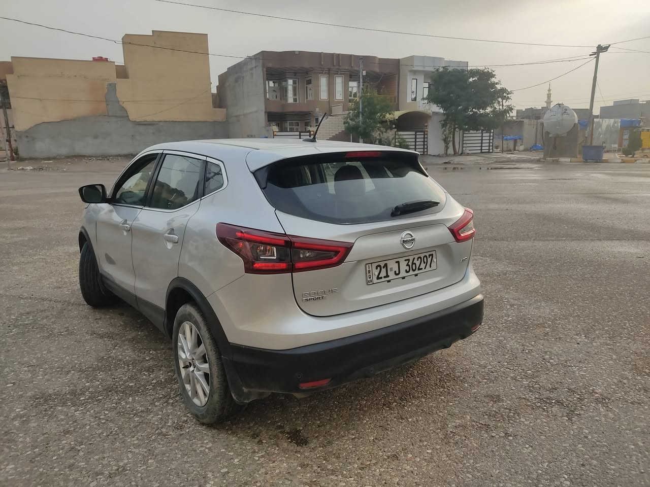 ‏نيسان روج سبورت  2021
‏ مواصفات S
‏3 انضمه قياده
‏شاشه كبيره
‏كامره
‏رادارات
‏فور ويل
‏حساسات
‏تحكم ستيرن
توقف ذاتي
‏لايت زنون
‏اشاير بالمري
‏ ماشي 80 الف كيلو
‏رقم سليمانية بسمي سنوية لحد 2028
‏ملاحضه السياره بي بونيت صبغ سونار موجود داخل منشور
رقم شاصي JN1BJ1AW4MW430831 ايرباك سيستم
‏ريدها145 وبيها مجال بسيط
مكان سيارة بغداد
***********
