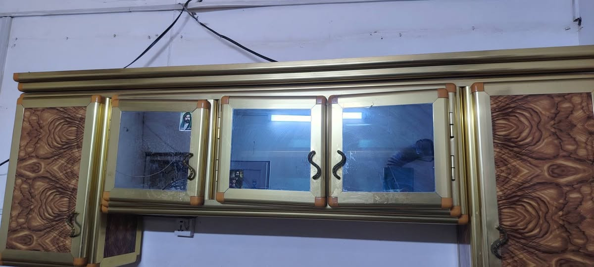 السلام عليكم كاونتر واوفن  للبيع الكاونتر 250والاوفن ب70 وبيهن مجال للشراي


**إذا كنت صاحب هذا الإعلان وتريد حذفه لأي سبب، رجاءا أرسل رسالة إلى الدعم الفني**