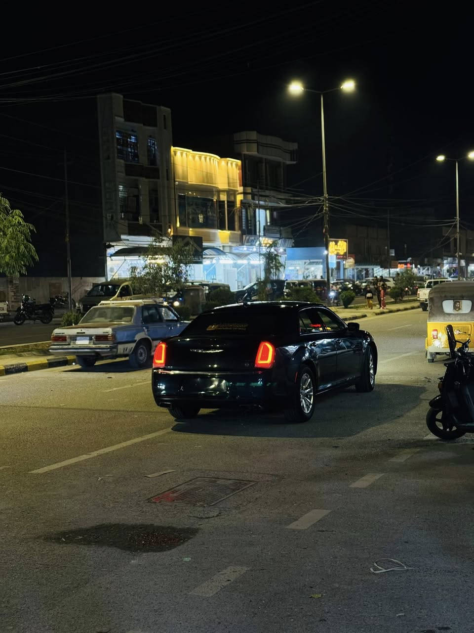 السلام عليكم 
اوباما مديل 2016
لون اسود كحلي 
فول عدا الفتحه 
سياره جاهزا ماعايزه شي تخم تاير جواها وباتري جديد وعبوات جدد 
الي يحب يستفسر عن تفاصيلها اكثر يتصل 
***********
***********
