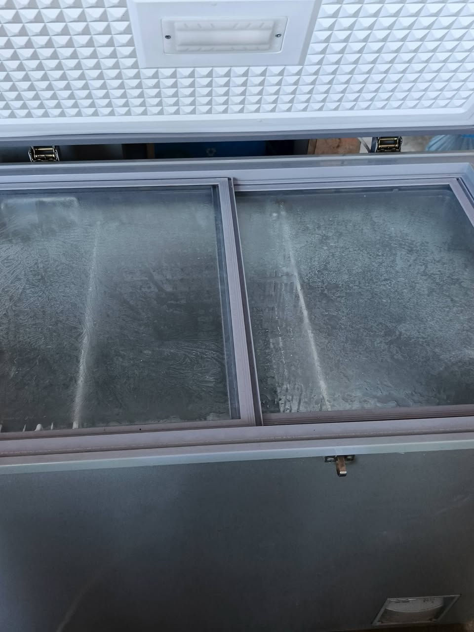 مجمده مستعمل قليل ١٦٠الف ***********
