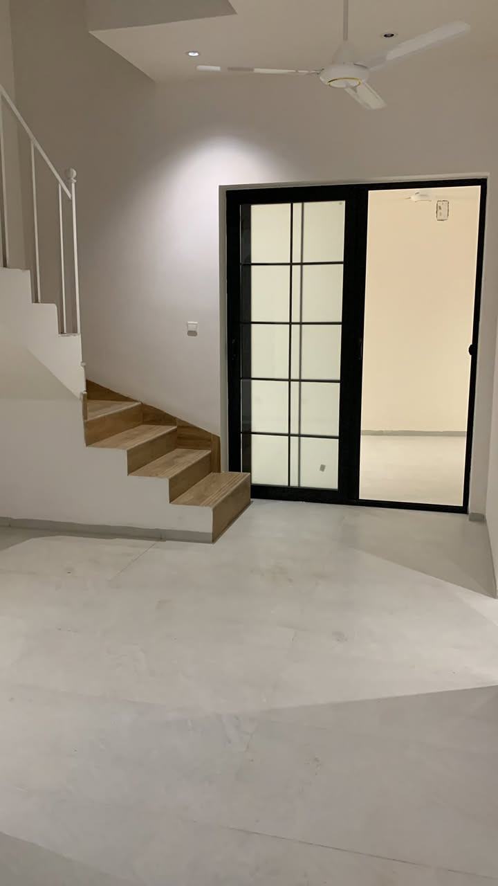 دار للبيع ، طابو عقاري ، مساحة ١٥٠ ، الموقع حي الرضى كريطعة ، التفاصيل : ٣ غرف ، ٢ حمام ، ٣ صحيات ، كلدور ، هول ، استقبال مطبخ …
للاستفسار على الرقم ***********
الحساب مكلف بالنشر فقط وغير متواجد على الفيس
