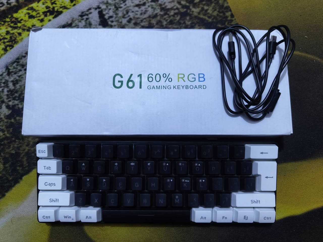 السلام عليكم
Redragon K569 Aryaman RGB Mechanical Gaming Keyboard مستعمل) السعر 40 الف)
Havit HV‑MS733 Programmable Gaming Mouse (مستعمل) السعر 10 الف
6D Optical Mouse (جديد فقط فحصتة) السعر 5 الف 
Logitech M90 Corded Mouse (جديد فحصتة بس الباكيت تعبان) السعر 5 الف
G61 60% RGB Gaming Keyboard (جديد فقط فحصتة) السعر 35 الف 
اذا تشلعهن كلهن 85 الف توصيل متوفر


**إذا كنت صاحب هذا الإعلان وتريد حذفه لأي سبب، رجاءا أرسل رسالة إلى الدعم الفني**