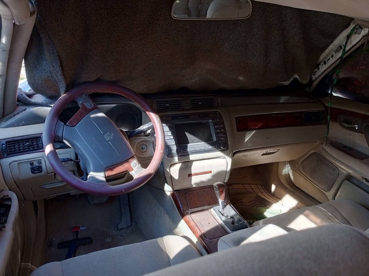 سلام عليكم ملكه ادوات مگلوبه گير ومحرك جديد شرط الفحص السعر 18مكان العلم،،***********6
