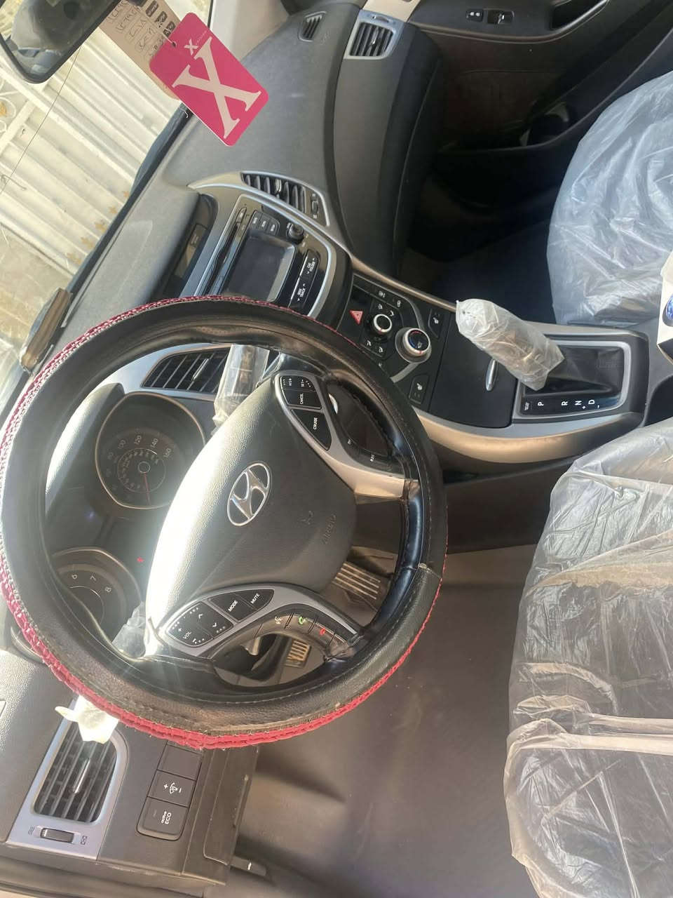 سلام عليكم هواندي انترة ٢٠١٦ سيارة باسمي تحويل ثاني يوم أمريكي حادثها بابين مال سايق والعبري مبدلات مال وكالة وبيه صبغ بعد قطعتين بس اني أبيع حزام احسن الك والي القمارة والتكم وشواصي مكفولات محرك كير مكفولات لا تبخير ولا تنقيص خير من الله رقمها بغداد شاشة كامرة تحكم جهتين فتحة بصمة اشاير مري تدفئة تبريد ثلج مكاني بغداد شعلة الصدرين السعر 110 وبيه مجال ***********
