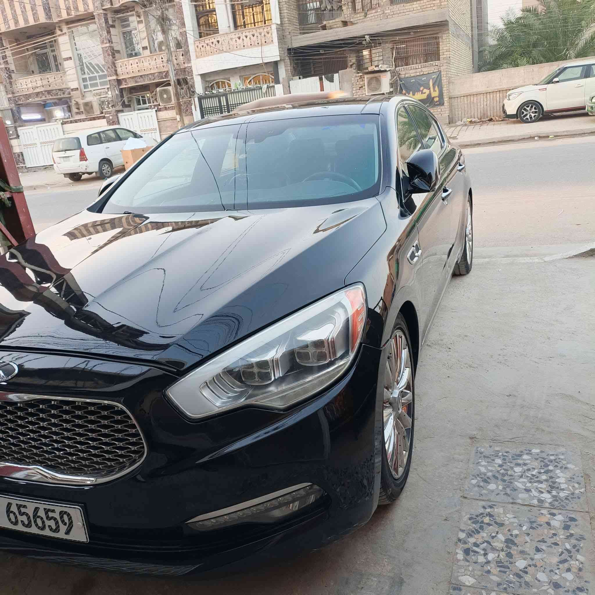 وارد أمريكي بدون تبديل تصليح نفسهن
صبغ بنيد وجاملغ ودعاميات وباب الصدر

مري شفط

حساس امامي و خلفي

كأمره خلفيه

بصمات ب الأبواب والصندوق

تبريد قطعتين

اوتو بريك

للبيع كيا كورس VIP K900   

موديل 2015

محرك V8 5000GDI 

بانوراما

اشاير مري + مري قلابة + هيترات + رادارات 

لايتات عدسه 16 عدسة زنون + شمعة + بروجكترات لد + لد نهاري 

ويل كب 19 تو سايز ( يعني العجلات الخلفية اعرض من الامامية ) 

رادار امامي + توقف الي + رادارات جانبية + رادار خلفي 

كير  8 نمر 

هاند بريك بصمة + اوتو هولد

الستيرن (تدفئة + صاج + تحريك كهربائي)

حساسات امامي خلفي 

داخل جلد اسود

5 بردات كهرباء 

مقاعد امامي  كهرباء + تدفئة تبريد + مقاعد الخلفيه تدفئه + ميموري خزن وضعية المقعد 

ماوس امامي

اضائة ليزريه في الداخل لون احمر

اضائة داخل + خارج زنون 

شاشة اوديو + DVD + خارطة + شاشة اعطال 

سستم  نوعnixen سماعة 22

صندوق كهرباء غلق وفتح 

قيادة 3 وضعيات نورمال + اقتصادي + سبورت
مكان سياره بغداد
***********

سعر 150 وبيه مجال
