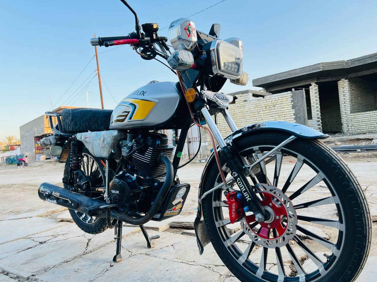 للبيع  دراجه سيفان موديل 24 شكل حديث دراجه نشطه خير من الله محرك ما مفتوح اوراق اصولي 7 مكان بابل جبله السعر 950 وبيها مجال للاستفسار ***********
