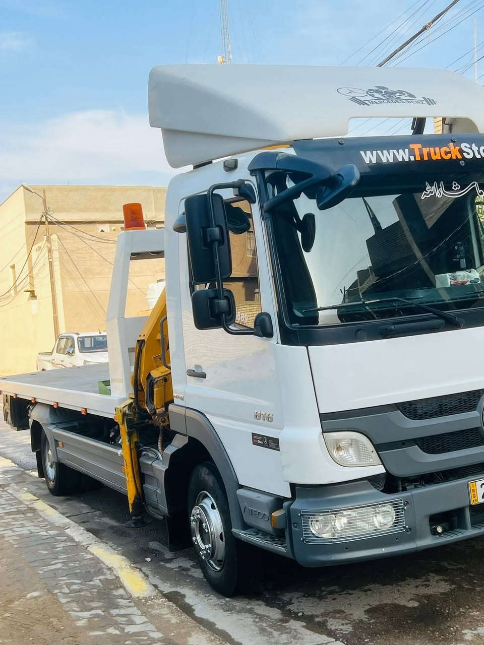 كرين اتيكو للبيع موديل 2011سياره 6برغي 4سلندر كرين 4600/2سلايت بدي نزال رقم سليمانيه سعر325ورقه العنوان بغداد رقم الهاتف ***********/***********
