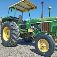 مـگلف بالنشر للبيع تركتر جندير موديل 82 گير محرك اكسن كلها شرط جاهز  ه...