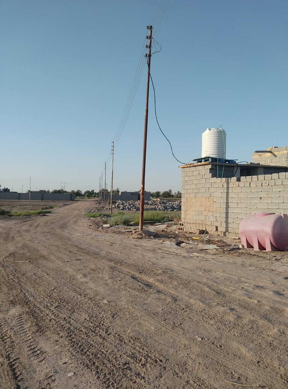 قطعه للبيع بالسبل الاولئ ع طريق الرايح لعبوده مساحه 
200موقعه كلش حلو وقريبه ع تبليط كهرباء ماي موجوده السعر خاص ***********
