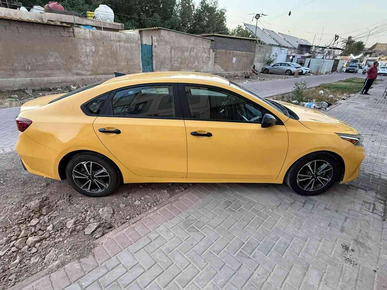 كيا فورتي مديل 22 رقم بغداد بسمي حادثها موضح بالصور ماشيه 35 الف السعر 142 بيها مجال قليل مكاني بغداد الحبيبيه ***********
