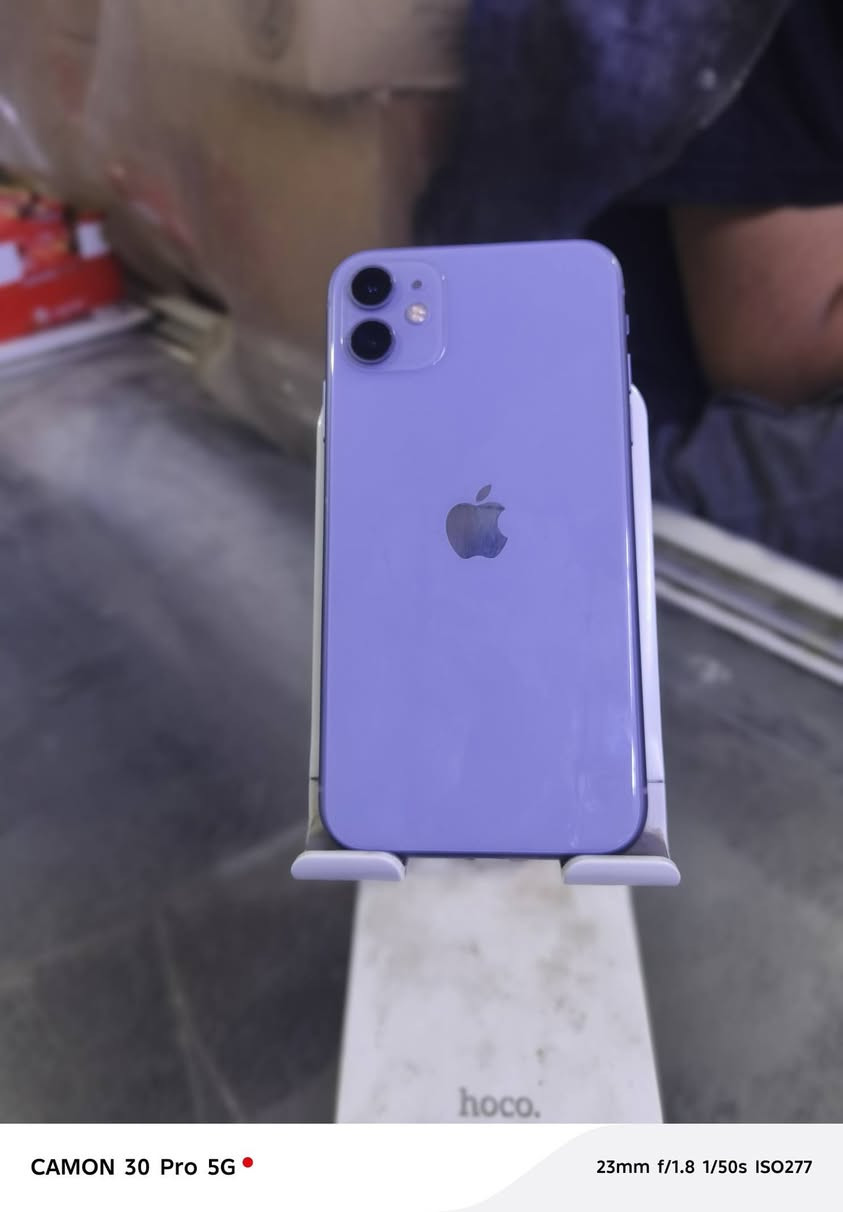 سلام عليكم إيفون 11عادي جهاز بلادي انطيك ضمان بي برغي ممفتوح بي جهاز مكفول من كلشي سعر 240وبي مجال جهاز بدون ملحقات فقط لزكه شاشه بل جهاز أو كفر شفاف وشحن انسه الصرف الله شاهد أبد ميصرف لأن بطاريه بلاديه عنوان بغداد تقاطع صليخ متواجد بكل وقت ***********  رقم هاتف
