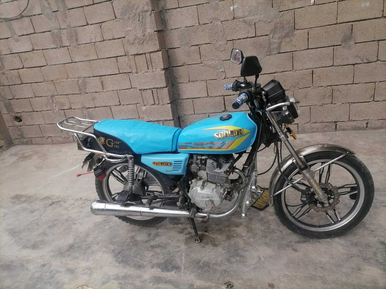 5 كير للبيع موديل 22 كهربائات كلها شغال اوراق منفيس شراي اتصل ماكني شارع 60 حي الضباط
 ***********
