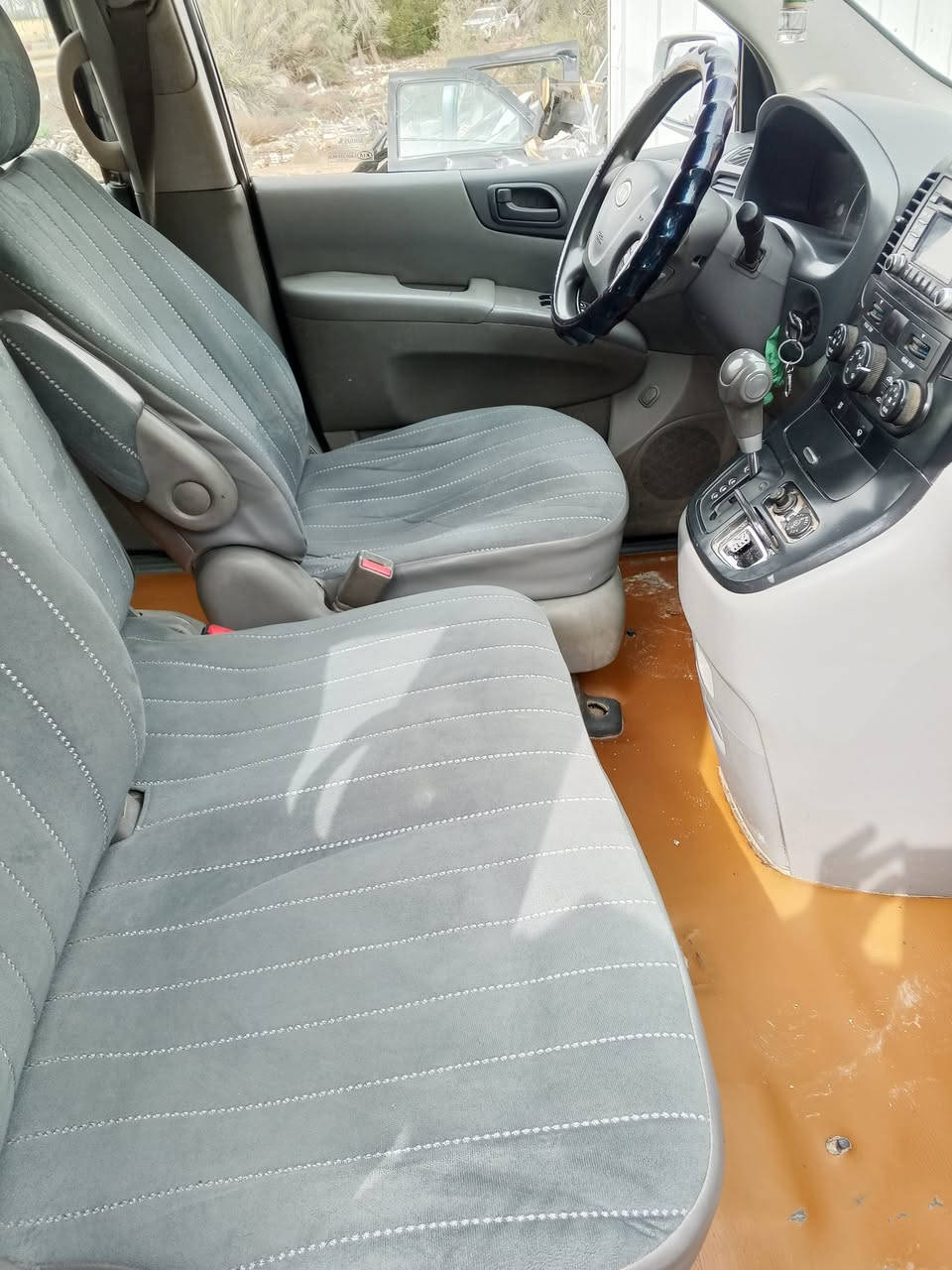 سلام عليكم سيدونه 2012انكليزي  واصط بسمي متجايه ومعمره عوزهه صبغه بس مكفوله من الكص محرك كير حداديه دشمه كله جديد مكاني سماوه رميثه سعر 110 اتصال ***********
