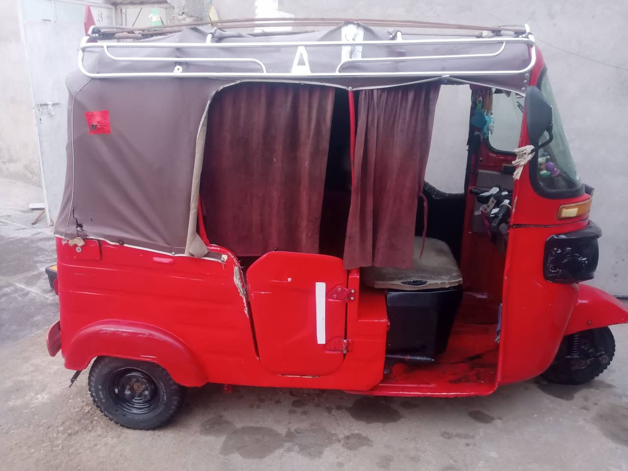 الحي***********
٣٠٨٠٠
