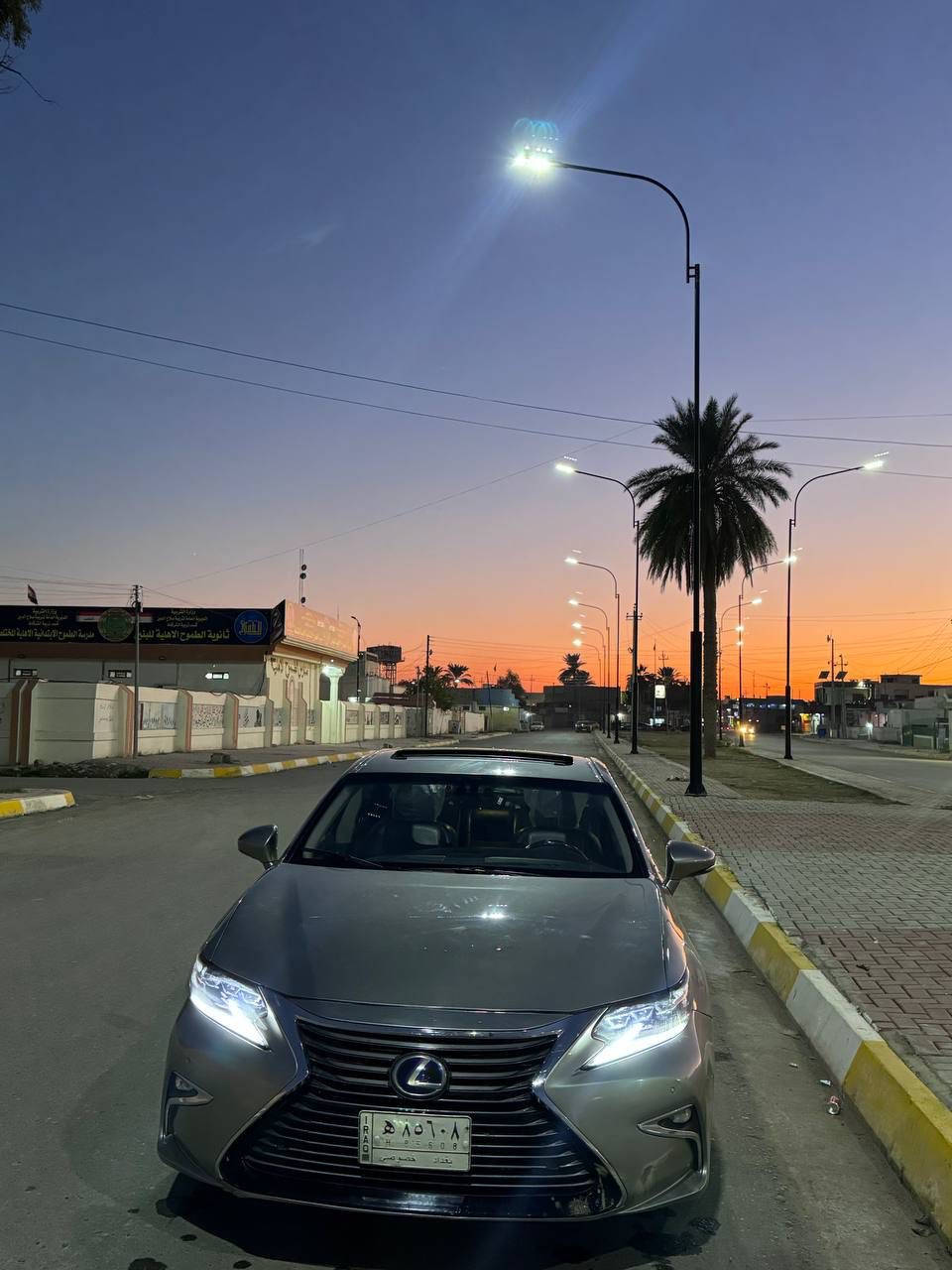 السلام عليكم لكزس es300h 2018 vip  ضرر صفحه رقم *********** ////*********** سعر مناسب
