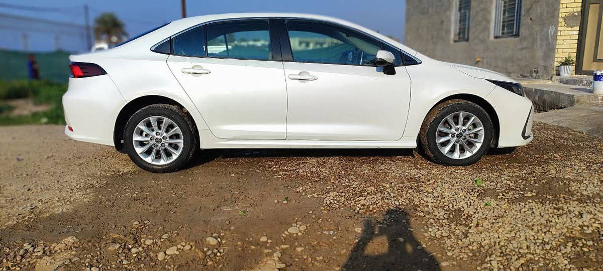 السلام عليكم
كورلا خليجي موديل 2020  للبيع رقم اربيل 
 شركة جيهان / بدون صبغ 

مواصفات الكورلا الفول 

بصمة ابواب وتشغيل وصندوق
حساسات امامي خلفي
مري شفط واشاير بالمري
كامره
شاشة
تحكم ستيرن
لايت زنون عالي وناصي
تبريد قطعتين
حجم المحرك 1800 GLi
ماشيه 130,000الف كيلو
الضرر الجاملغ الخلفي عكس السايق 
ورصعه بطرف البنيد
السعر: 170
للاستفسار:***********
