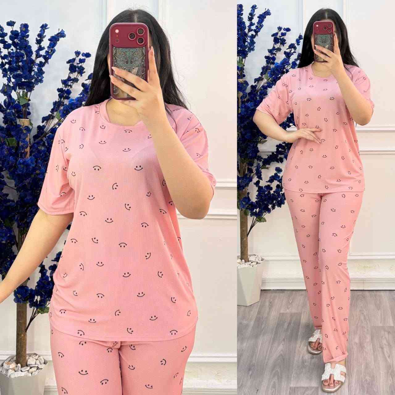 تراك نسائي بناتي أنيق جدآ 😍
أناقة وراحة بنفس الوقت ، تصميم ناعم بنقشة نازكة يضيف لمسة أنوثة جذابة 💕

🔹 نوع القماش: فانيلة قطن ليكرا مطاط مريح وخفيف على الجسم🔹
فصال مرتب وبجودة عالية عالفحص ✔️ 

القياسات M.L.XL.XXL.

السعر 12  الاف 
🚘يوجد خدمة توصيل لجميع محافظات العراق ٤ الاف🚘

للتواصل خاص او واتساب ***********

