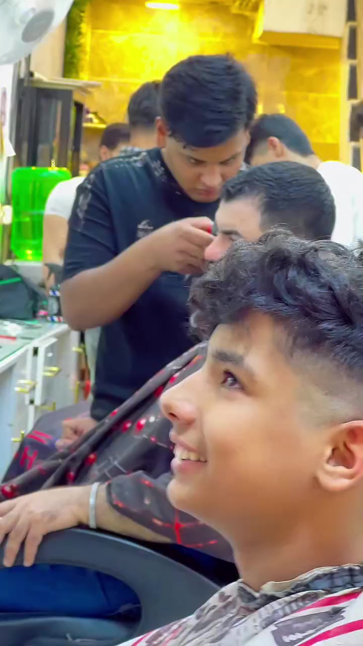 💈يعلن سنتر  الكوافير مصطفى الحلاق💈✂️🔥فتح دورات الحلاقه الرجالية الاحترافيه🔴فترة استمرار الدوره مفتوحه لحين ضمان التعليم100‎%‎🔴🔴اضمن مستقبلك ويانه بمهنه تعيش وتكون نفسك منه🔴💈التدريب عملي 100‎%‎ على اشخاص حقيقين احنه نجيبهم الك 💈💈تتضمن دوره تدريج الشعر والحيه الحديث 3D وايضاً 6D💈💈تحديد الشعر والحية وصبغ الشعر والحيه بطرق حديثه💈💈الخيط والشمع وتنظيف البشره على اجهزه متطوره 💈💈قص الشعر مشط ومقص وتشفير الشعر بالكامل 💈💈احدث التسريحات الرسميه والبف وتخصيل التسريحا💈💈استخدام الكرياتين وانواع المسرحات ومعالجات الشعر 💈💈صبغ وسحب الشعر وتكنيك الألوان الحديثه السلفر وغيره💈💈التعامل مع الزبائن وكسب الزبون وادارة صالون الحلاقه💈💈بعد التخرج تستلم شهاده 🔴💈العنوان  واسط المشروع شارع أزياء ميكانو 💈💈☎️للحجز ***********
