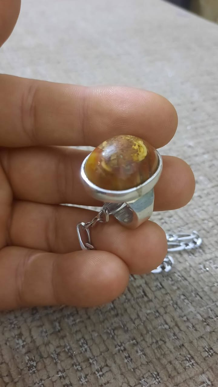 مرخصه صاحب الكروب محبس داوودي قديم مصور للبيع مراسله الخاص واني خادم


**إذا كنت صاحب هذا الإعلان وتريد حذفه لأي سبب، رجاءا أرسل رسالة إلى الدعم الفني**