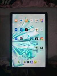 ايباد Honor pad  x9 a لبيع مستخدم شيء قليل وكل غراض موجود هو كارتونتة ...